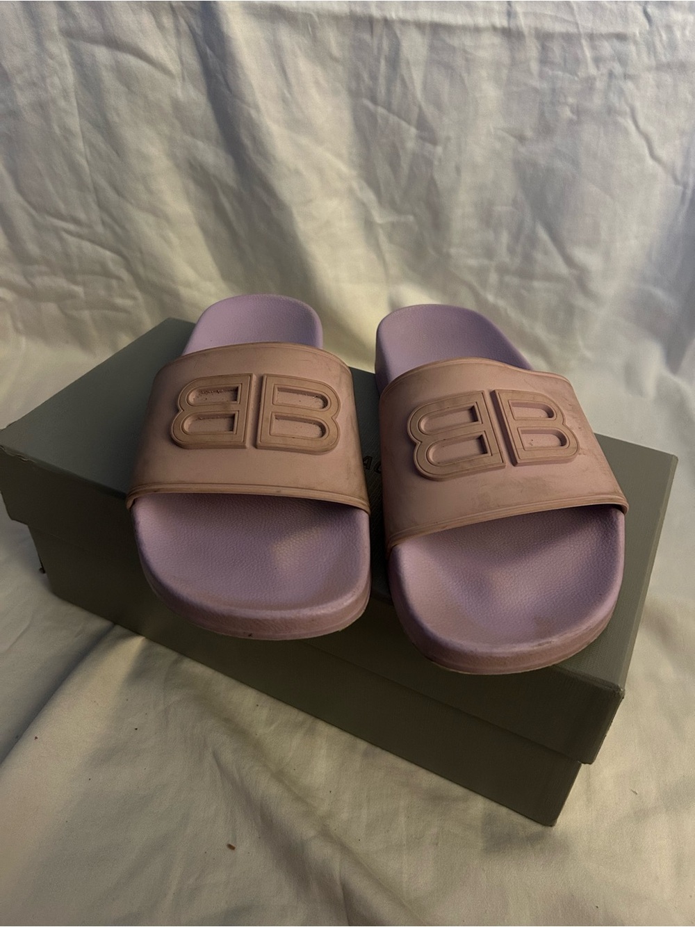 Balenciaga Lilac Pool Slide Sandal - Picture 2 of 6